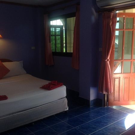Coconut House Chaweng Hotel เกาะสมุย ภายนอก รูปภาพ