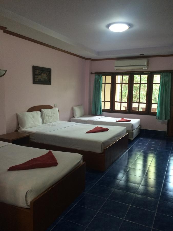 Coconut House Chaweng Hotel เกาะสมุย ภายนอก รูปภาพ