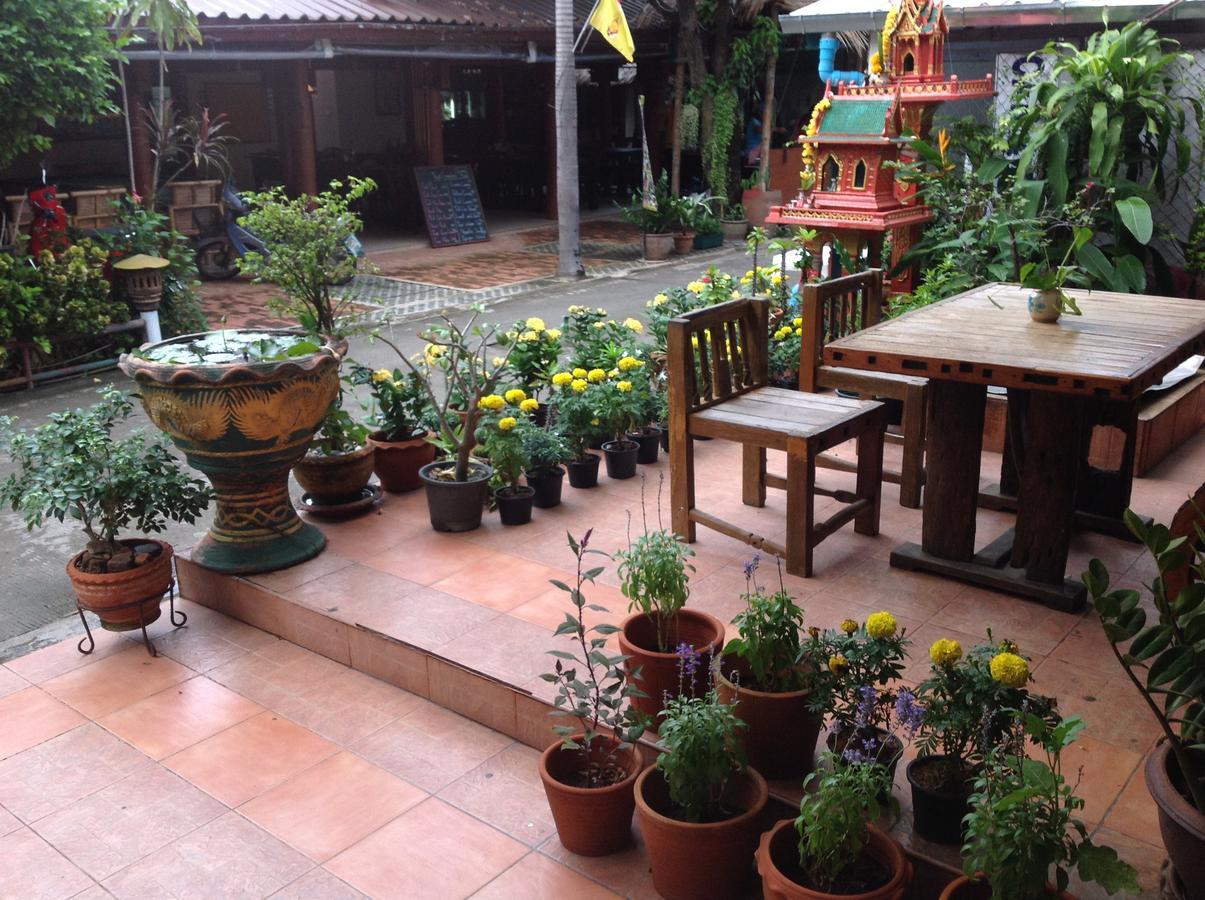 Coconut House Chaweng Hotel เกาะสมุย ภายนอก รูปภาพ