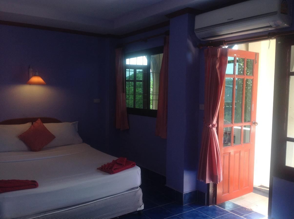 Coconut House Chaweng Hotel เกาะสมุย ภายนอก รูปภาพ