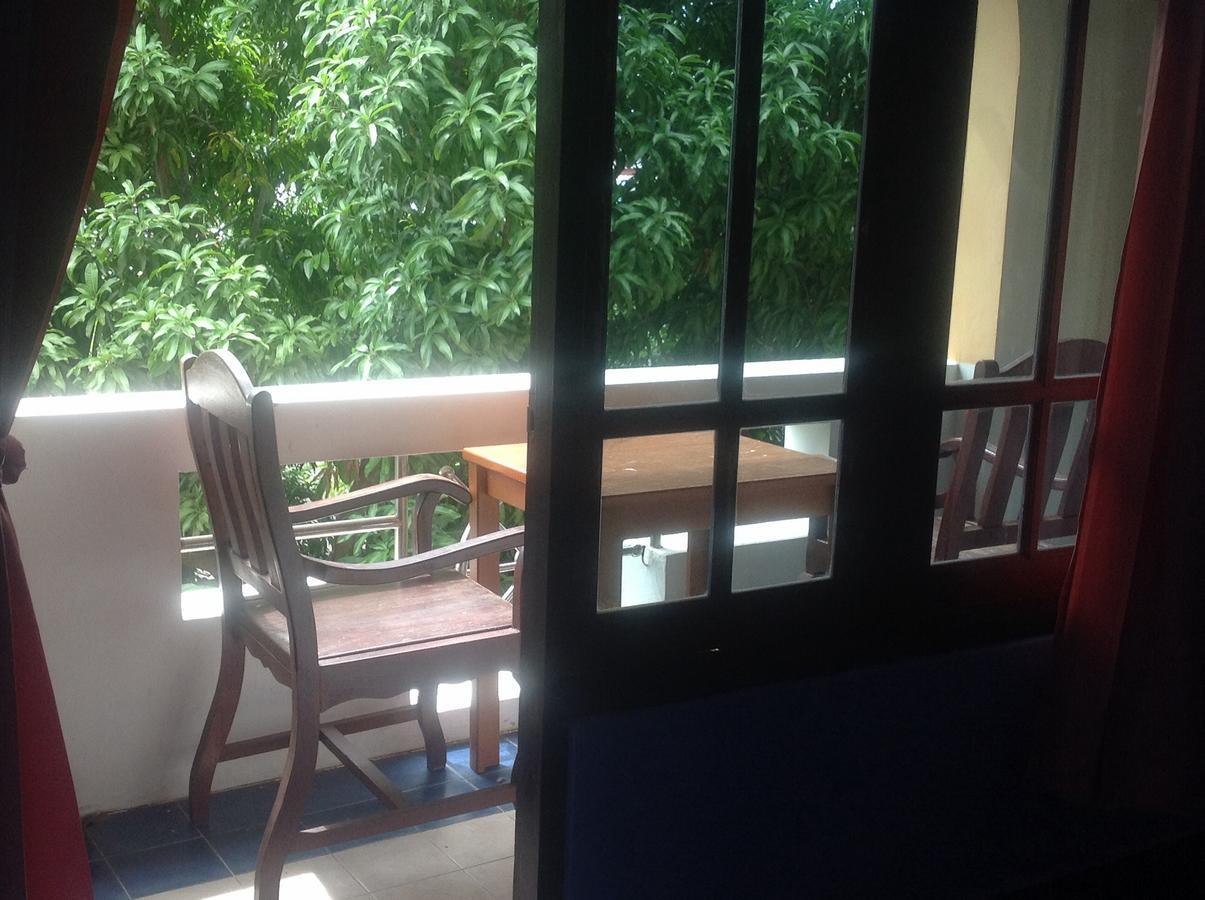 Coconut House Chaweng Hotel เกาะสมุย ภายนอก รูปภาพ