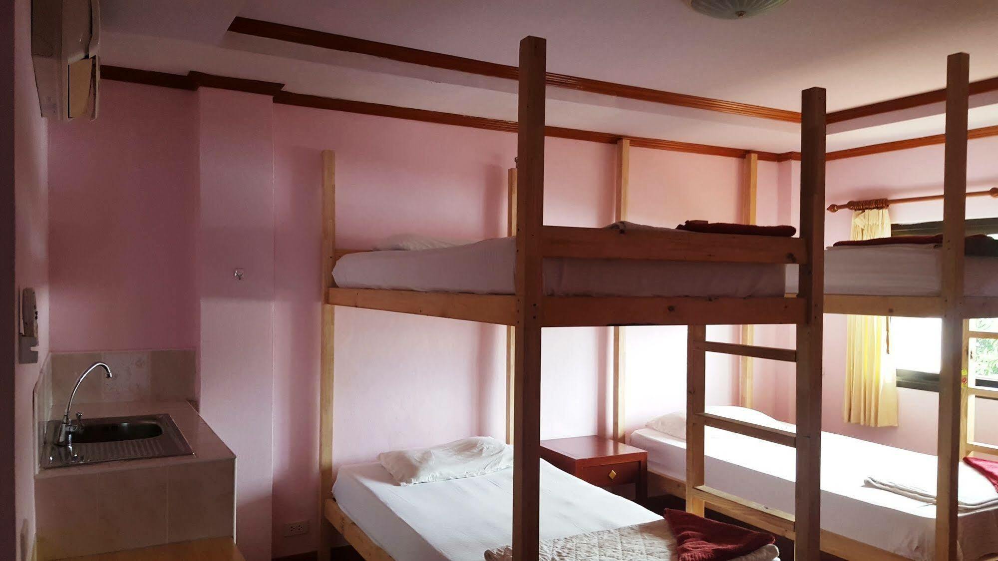 Coconut House Chaweng Hotel เกาะสมุย ภายนอก รูปภาพ