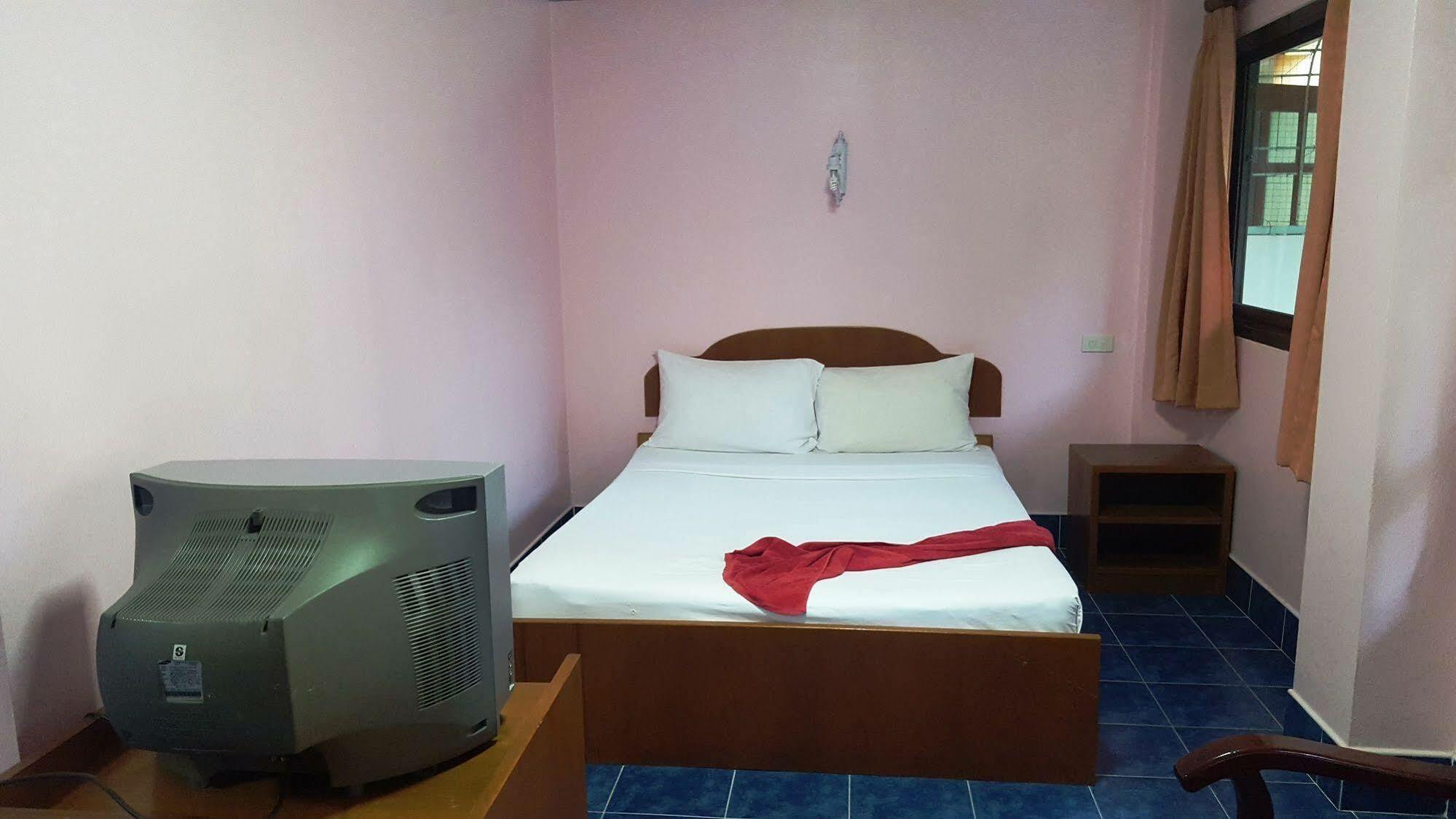 Coconut House Chaweng Hotel เกาะสมุย ภายนอก รูปภาพ