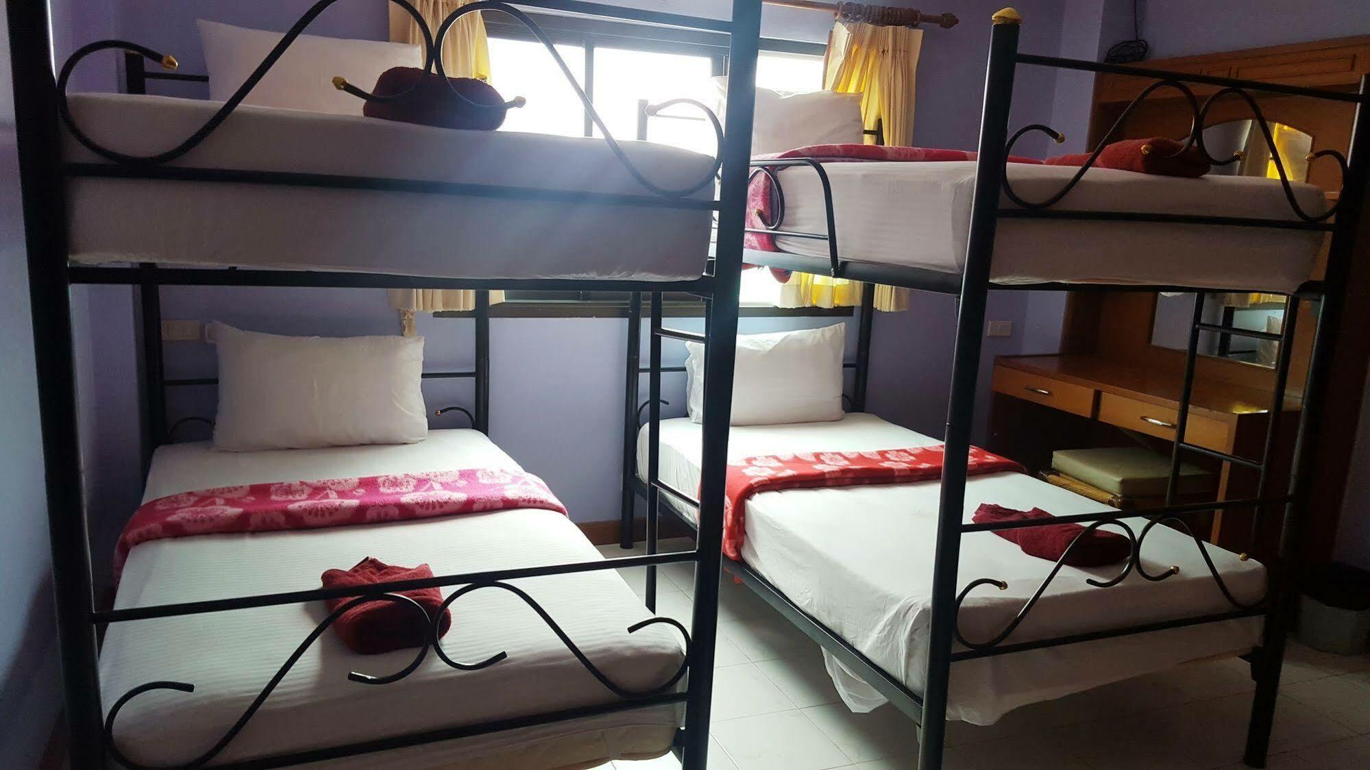 Coconut House Chaweng Hotel เกาะสมุย ภายนอก รูปภาพ