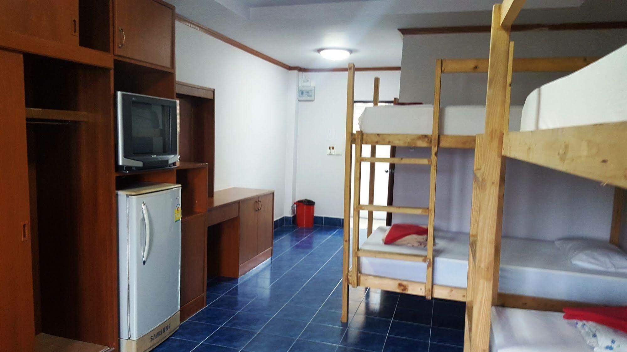 Coconut House Chaweng Hotel เกาะสมุย ภายนอก รูปภาพ