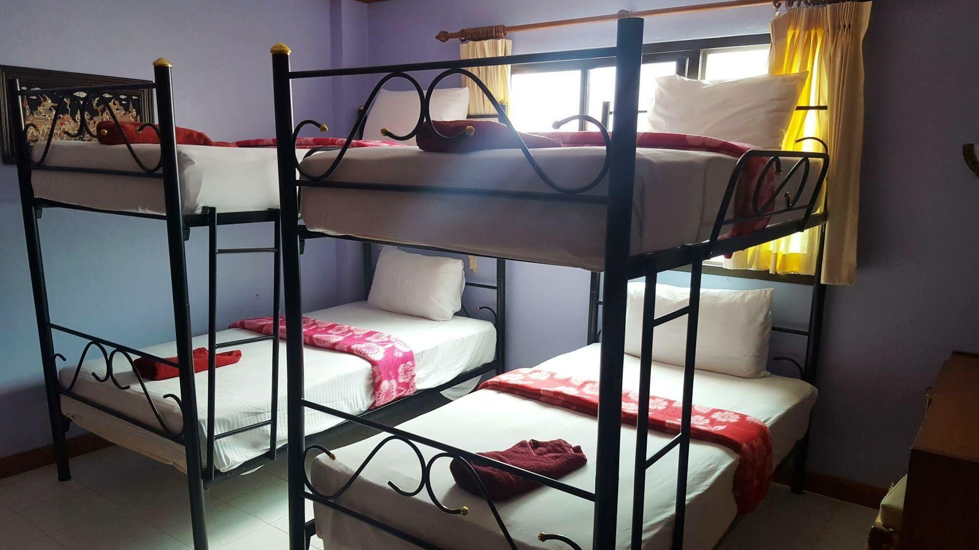 Coconut House Chaweng Hotel เกาะสมุย ภายนอก รูปภาพ